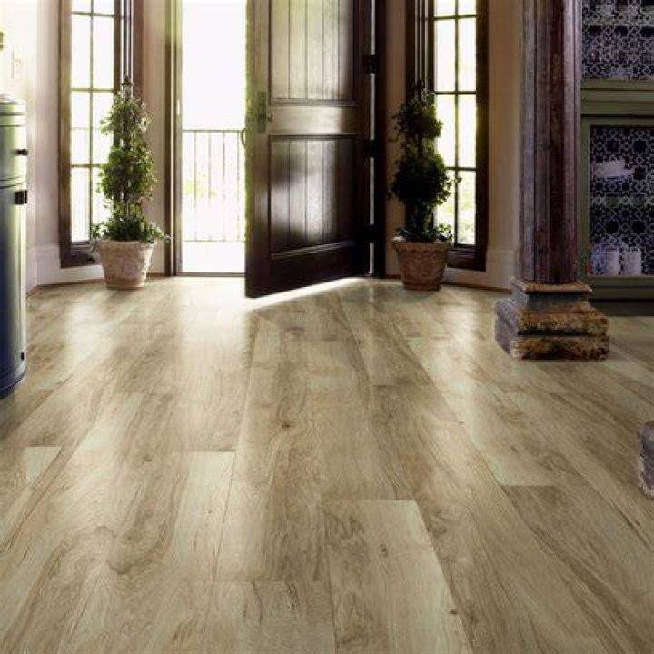 luxury vinyl tile flooring